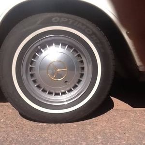 Meet your Posher, Robin